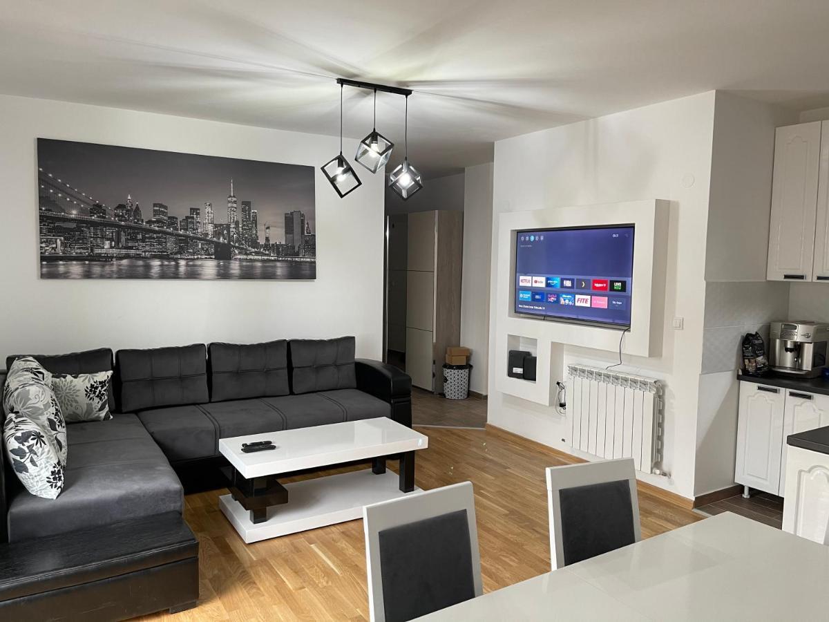 Royal Residence Apartmani 2 Pančevo Екстериор снимка