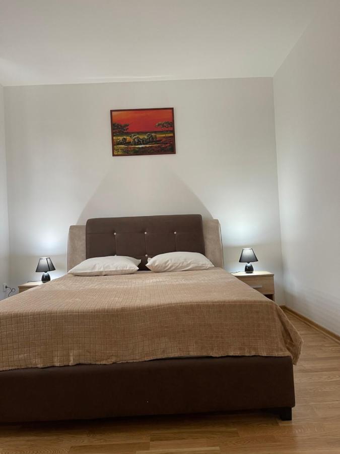 Royal Residence Apartmani 2 Pančevo Екстериор снимка
