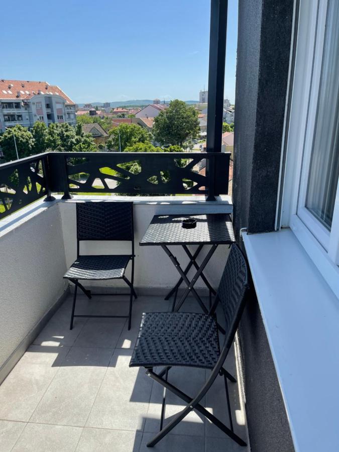 Royal Residence Apartmani 2 Pančevo Екстериор снимка